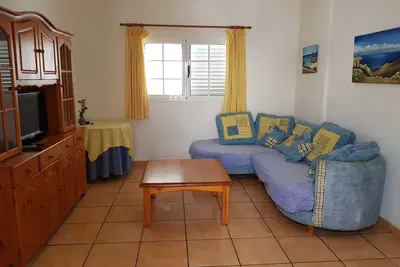 Image de Cozy And Spacious Apartment 200 M From The Beach