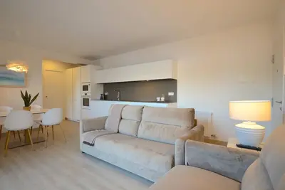 Image de IDÉAL Appartement RÉFORMÉ En PREMIÈRE Ligne De Mer