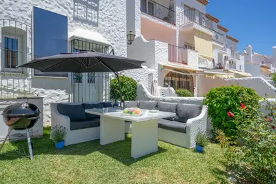 Image de 2 Bed/Bath garden apartment with easy access to Golf, Restaurants, Spa and Beach