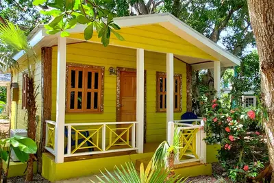 Image de Bak A Yaad Eye Catching Cottage