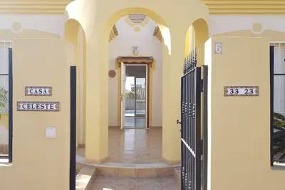 Image de Lovely detached villa with private pool and hottub (Nov-April). Pet-friendly!