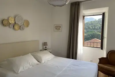 Image de charmant appartement au coeur de Piana
