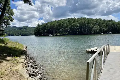 Image de Beautiful Family Vacation Home, private dock on Lake Glenville, 5 Bed, 3 Bath