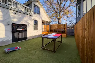 Image de Walk to Rainey! Bachelor/Bachelorette House in the Heart of Atx - Sleeps 22