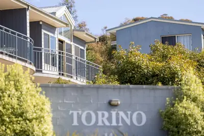 Image de Torino 4 - An impressive 4 bedroom Jindabyne townhouse with magnificent views