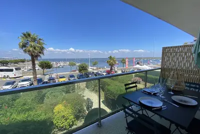 Image de T3 avec terrasse, parking et wifi à Arcachon
