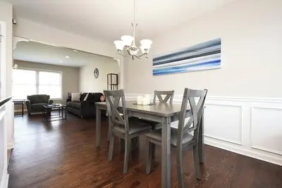 Image de ★★5min To Kellogg Park★Plymouth★Parking ★W/D★ |64