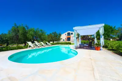 Image de Siciliano Parfum, Villas avec piscine