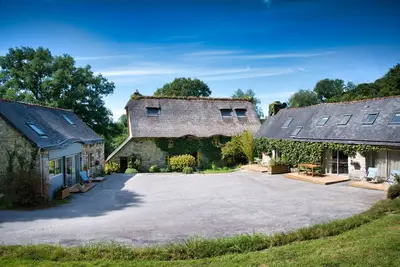 Image de On a 3-hour property, in the heart of the forest, the Gites du Lety await you