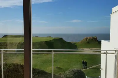 Image de Appartement lumineux avec balcon, parking et animaux acceptés