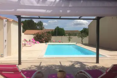 Image de Uzes A Pied : Villa Climatisee Tout Confort - Piscine Privee - Terrain Clos