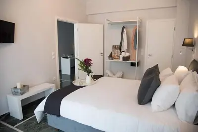 Image de Apartment with Veranda - heart of athens