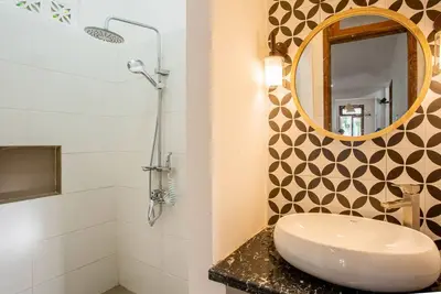 Image de Triple Room with Hill View(03 people)