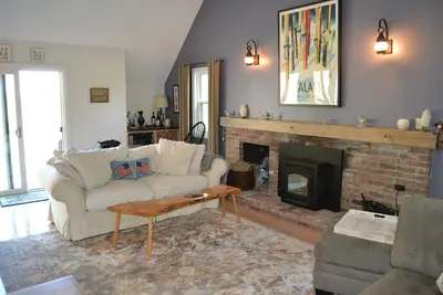 Image de Quechee Lakes Hilltop Condo; End Unit Immaculately Maintained