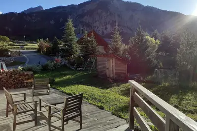 Image de chalet indépendant avec jardin et terrasses triple exposition