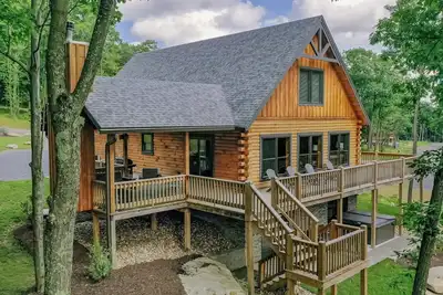 Image de Space Mountain | Close to White Water Rafting!