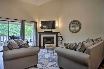 Image de 5 Mi to Dtwn & Strip! Branson Condo w/ Indoor Pool