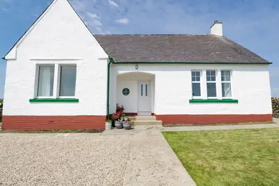 Image de The Dairy Cottage, pet friendly, with hot tub in Whithorn