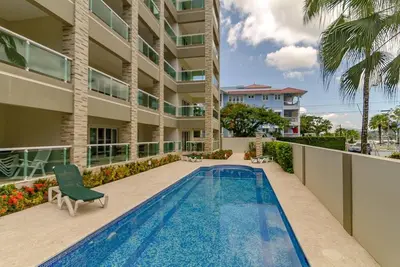 Image de Beachfront condo near everything, pool, Bbq, Guest-friendly!