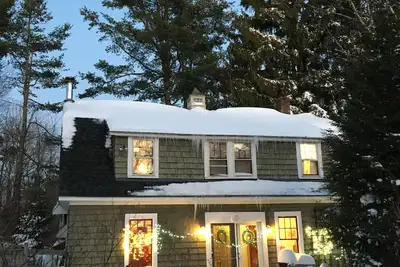 Image de Mountaintop Library Getaway