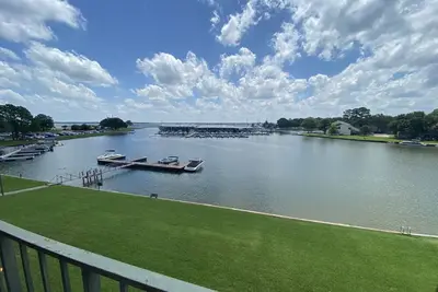 Image de 💎Beautiful Lakefront Oasis