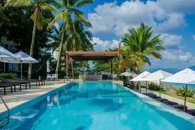 Image de Full sea views in beachfront central resort, 2bd 2bth 2 pools Wifi cable Tv A\/C