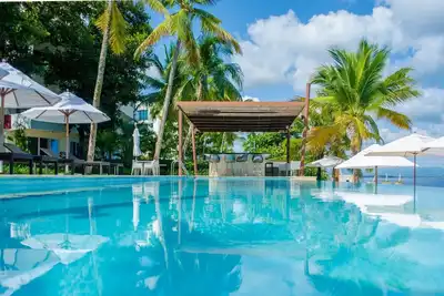 Image de Groundfloor central condo in oceanfront residence, perfect for senior couples