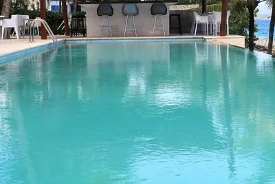 Image de 1bd quiet central condo on semi-private beach, seniors-friendly, fully furnished