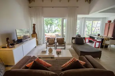 Image de 2bd top-floor condo in beachfront family-friendly resort, near schools\/shops