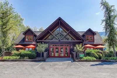 Image de Cove Mountain Lodge All One Level with Easy Access & Handicap Friendly!