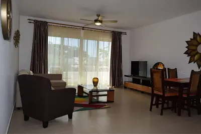 Image de Top-floor 1bd condo in oceanfront residence, fully furnished and equipped