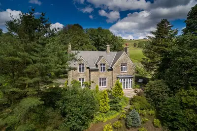 Image de Cowgill Grange sleeps 14 in 7 bedrooms.