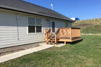 Image de Craig Montana walk river, boat launch, restaurants, fly shops and more!