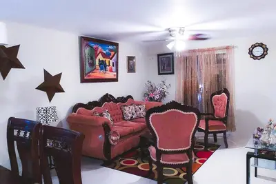 Image de beautiful, new and cozy apartment with pool and security entry