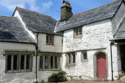 Image de Tudor Wing at Cullacott