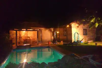 Image de Tranquility and privacy in Rías Baixas Surrounded by trees in a Galician village