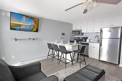 Image de Ml 374: Snowy Mountain View Getaway – Breathtaking Winter Scenery