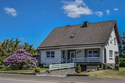 Image de Beautiful Eifel vacation home with garden and barbecue area