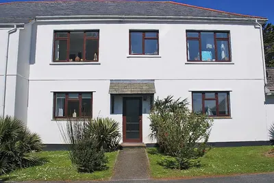 Image de Flat 4 Trelawney Court
