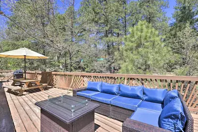 Image de < 5 Mi to Ghost Town: Mtn-View Crown King Retreat