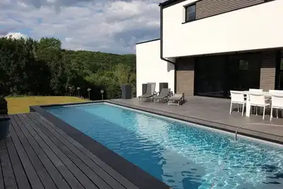Image de Maison contemporaine dans quartier paisible et verdoyant idéal pour déconnecter