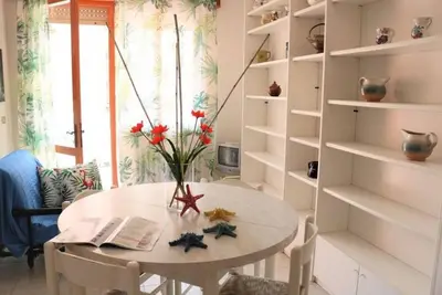 Image de Appartement confortable à 80 mètres de la mer