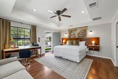 Image de Boutique-Style Private Poolside Retreat #5 Surrounded by Nature & Outdoor Play