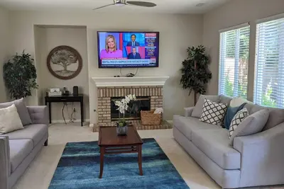 Image de Large 5 Bed Home in a Gated Community