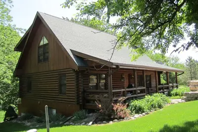 Image de Great Log Home - Galena Territory! Room for all your Family and Friends!