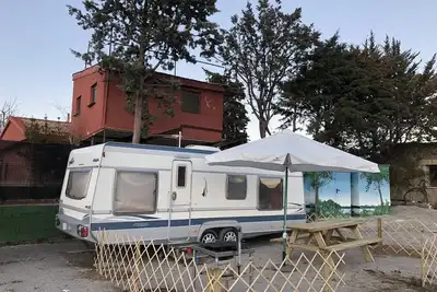 Image de Vintage caravan rental on weekends and holidays