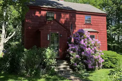 Image de 1920’s Cottage in the Heart of York Harbor, walking distance Harbor Beach