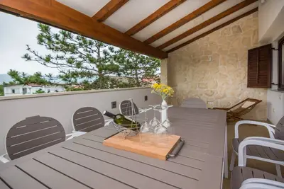 Image de 200m from beach | apartment ideal for 4 per. | Stone house