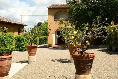 Image de Villas with garden and pool in the heart of Tuscany in Siena for 16 people