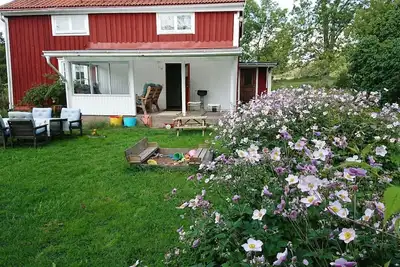 Image de Maison de vacances Lönneberga pour 1 - 8 personnes avec 3 chambres à coucher - Maison de vacances